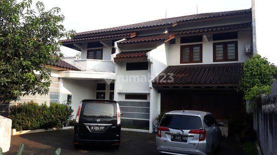 Rumah Nyaman dekat Sekolah di Pondok Kelapa Duren Sawit Jakarta 1