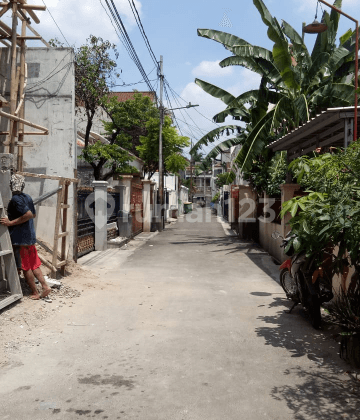 Rumah dalam komplek rawamangun jaktim 1