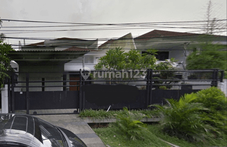 RUMAH STRATEGIS RAYA SATELITE INDAH 1