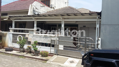 LINGKUNGAN AMAN KOMPLIT PERABOT PURI ANJASMORO 1