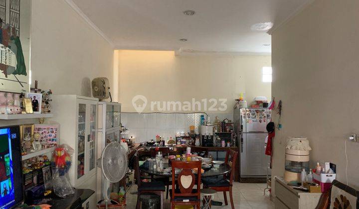 Rumah 2 1/2 lantai di gg Menteng Tj Duren Utara 2