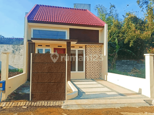 Rumah baru modern minimalis siap huni di Sulfat kota Malang 1