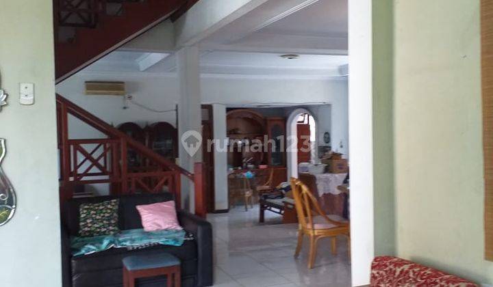 Rumah  Bagus  Huk Cibubur Jakarta Timur asri ada mesjid didalam.  1