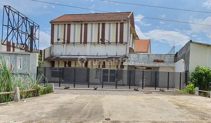 Rumah utk Kantor dan Gudang di Jl Kaligawe Genuk 1