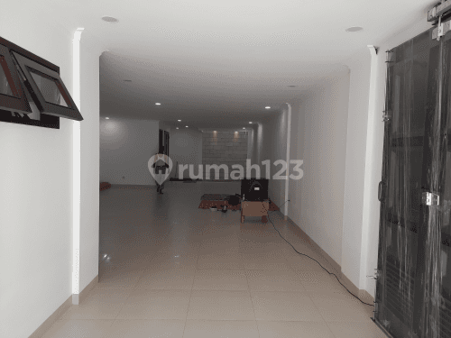 Rumah LUX BARU. Lokasi Strategis @ Cempaka Putih Barat, Jakarta Pusat 2