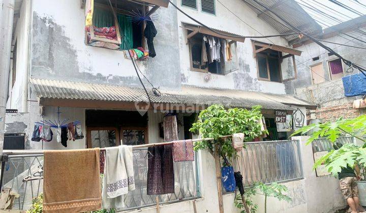 Rumah Kost 2 lantai di jalan Mandala Utara 14 KT luas 167 m2 Tomang Jakarta Barat 1