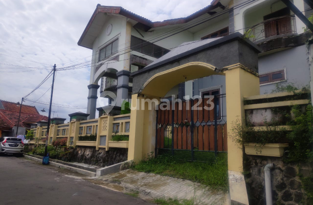 Rumah tengah kota siap huni di arwana sebantengan baru ungaran kab Semarang 1