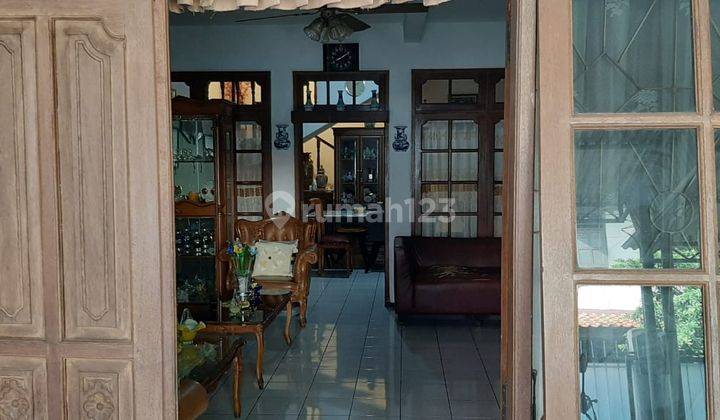 Rumah lama di cempaka putih barat 2