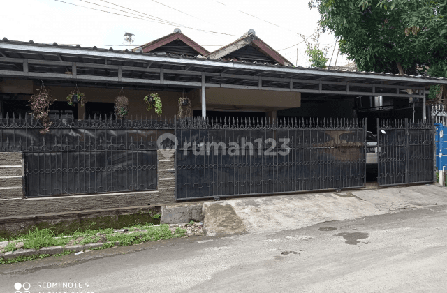 rumah besar di Bumi Asri Sukapada, Cibeunying Kidul, Kota Bandung 1