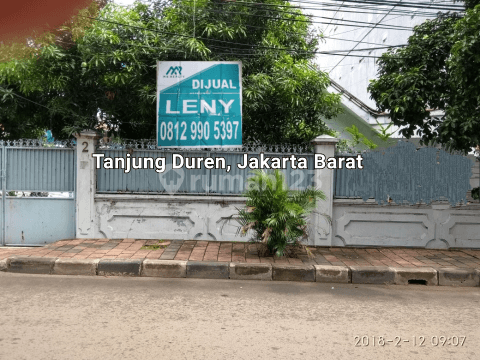 RUMAH LAMA DI TANJUNG DUREN, JAKARTA BARAT 1