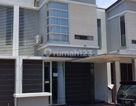 Rumah 2lt minimalis apik Surabaya Timur 1