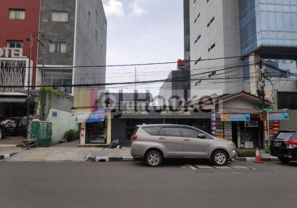 RUMAH TUA Lokasi Strategis Dekat ke Jalan Raya daerah Grogol Jakarta Barat 1