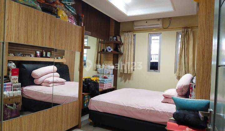 Rumah Duri Kepa 2,5 Lantai 5+1 Kamar Furnished 2