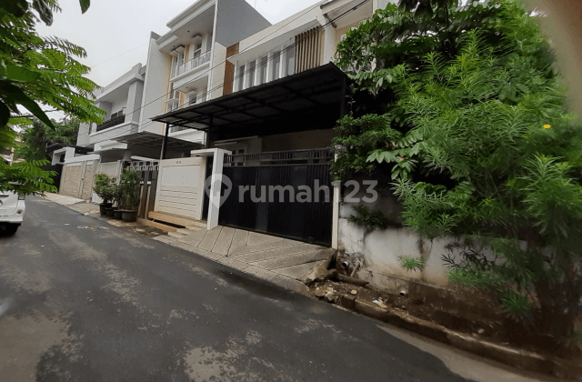 Rumah Minimalis BRAND NEW @Puri Indah, Jakarta Barat 2