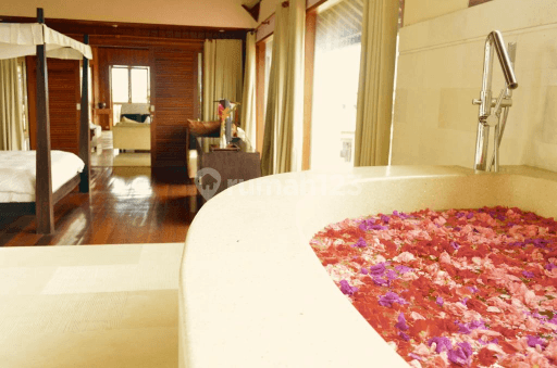 Luxury Villa Pantai Balangan Jimbaran Bali 1