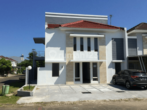 Rumah Dijual. Murah Dan Baru 2 Lt Di Tanjung Bunga, Makassar  1