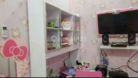 Rumah Puri Surya Jaya Cluster Paling Depan. Full Furnish 2