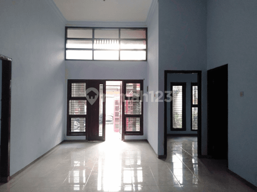 Rumah Siap Huni Murah 300Jtan* Lt120/70 3KT 1KM Strategis dkt Alun2 SHM KPR 2
