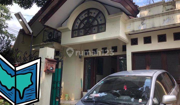 Rumah 2 Lantai Di Pondok Labu, Strategis, Akses Jalan 2 Mobil 1