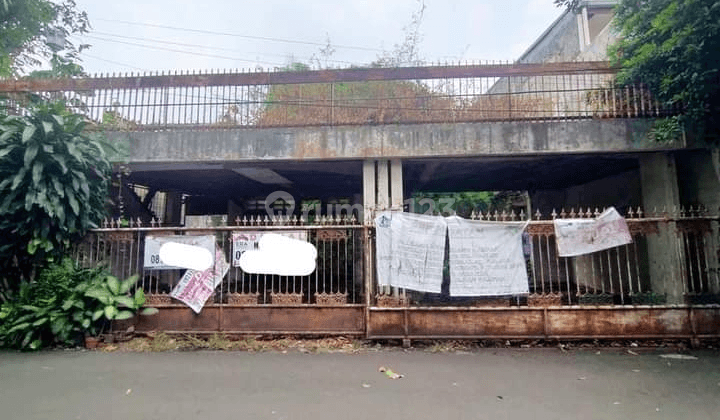 Rumah tua hitung tanah jalan lobak kebayoran baru 2