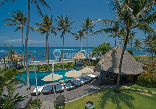 Luxurious tropical beach front villa , not too far away from Echo Beach in Mengening Cemagi,Kuta Utara,Badung Bali 1