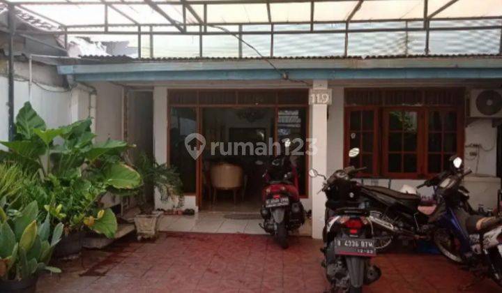 Rumah Tua Cocok Dibangun Kos-kosan 1