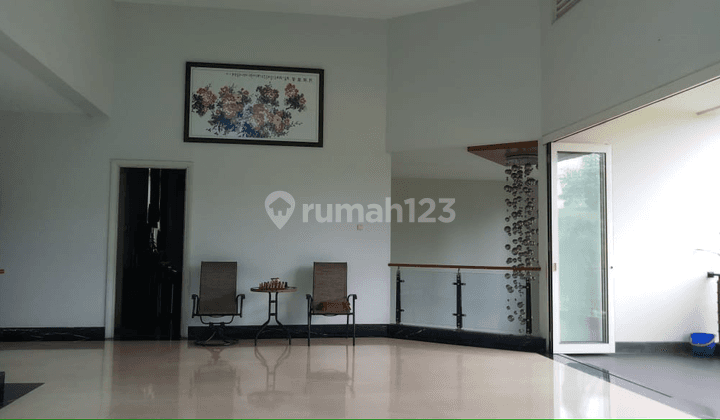 Rumah asri kawasan premium ada taman belakang luas di Telaga golf BSD 2