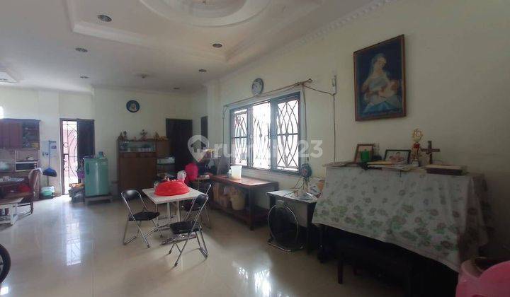 DIJUAL RUMAH MEWAH DI DAERAH JELAMBAR, JAKARTA BARAT 2