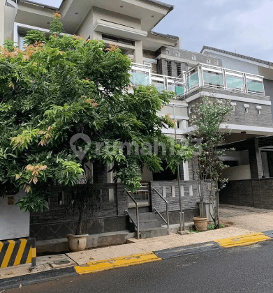 Rumah Mewah di Cluster Premuim Melia Residence Graha Raya 1