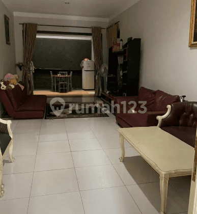 Rumah Mewah di Cluster Premuim Melia Residence Graha Raya 2