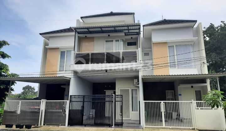 Rumah SHM 2 Lantai LT 50 m2 5x10 LB 80 m2 di Perumahan Rungkut Asri Tengah Surabaya