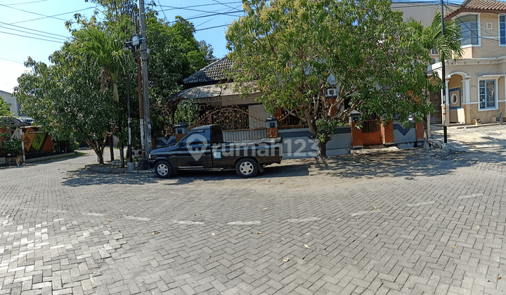 rumah tengah kota Semarang siap huni dekat Majapahit dekat tol gayamsari dijual di taman flamboyan raya majapahit semarang timur 2