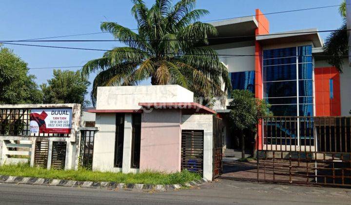 Gedung Kantor Raya Wiyung Nol Jalan Komersial, SHM 1