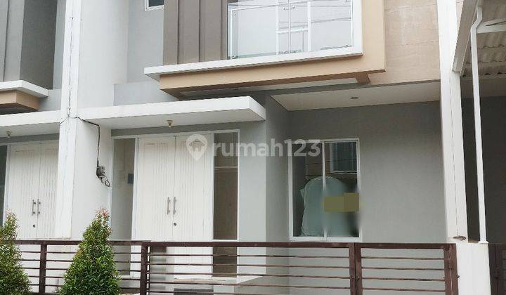 Rumah Sangat Murah dan Strategis di Taman Semanan Indah (DDJ) 1