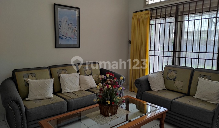 Nice House Suitable for Cafe and Office Unfurnished in Veteran Wing, Bandung 2