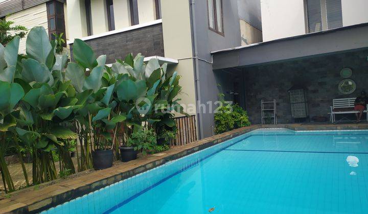 Disewakan Rumah 2 Lantai Ada Kolam Renang Furnished Cipete #s079 1