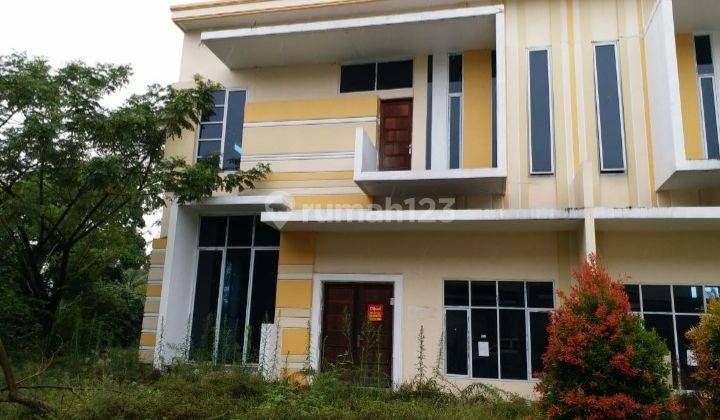 Rumah Vila Sophie Suite Graha Helvetia (Hook) -R-0325 1