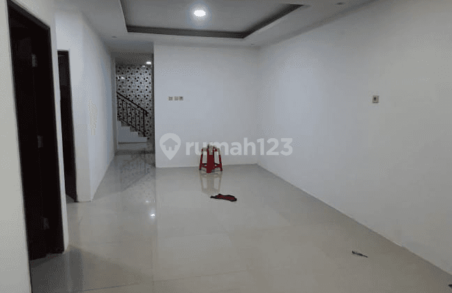 Rumah Taman Sari Kota Jakarta Barat SHM Tenggara 2