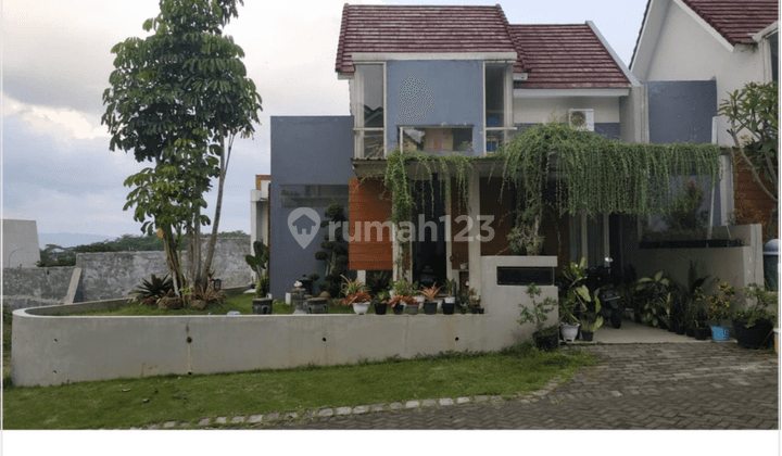 [TURUN HARGA!] Rumah Siap Huni Lokasi Perumahan Elit Cocok Untuk Hunian Suasan Nyaman 2