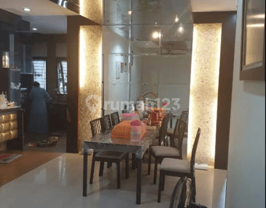 Dijual Rumah 2 lt Dalam Cluster Furnish Lokasi Kebagusan, Jaksel 2