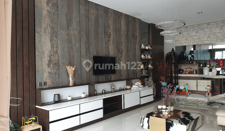 Terbaik di Kelasnya Rumah Modern Furnished di Sunrise Garden Jakarta Barat  2