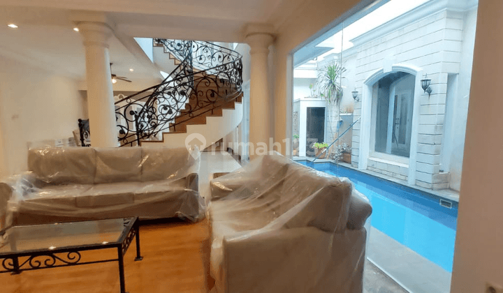 Cozy Furnished House di Pondok Indah Close to JIS 1