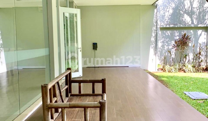 Bright House Minimalist Cilandak Compound Ajh02056