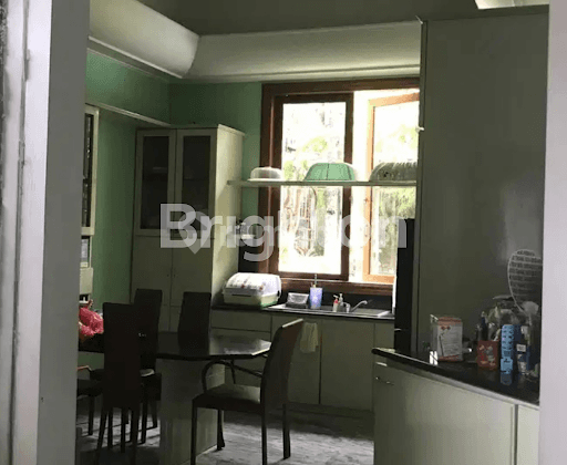 Rumah dengan private pool di Bintang diponggo 1