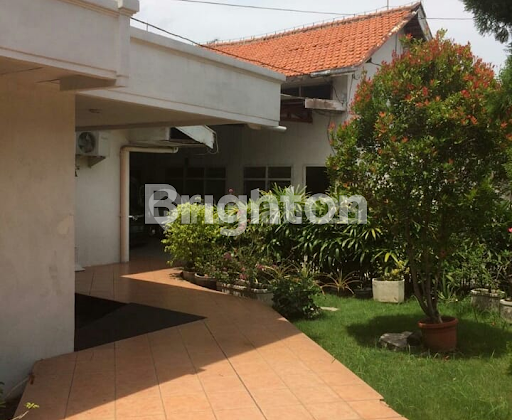 KLAMPIS SEMOLO RUMAH BESAR NGANTONG,