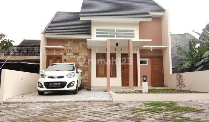 Rumah dekat jalan raya banyak bonus 1