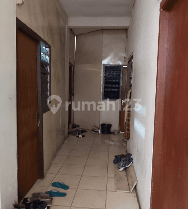 Rumah kost pinggir jalan raya saharjo bonus kios 2