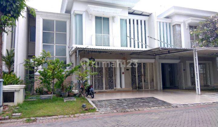 Rumah nyaman siap huni, bebas nyamuk, row jalan besar.  1