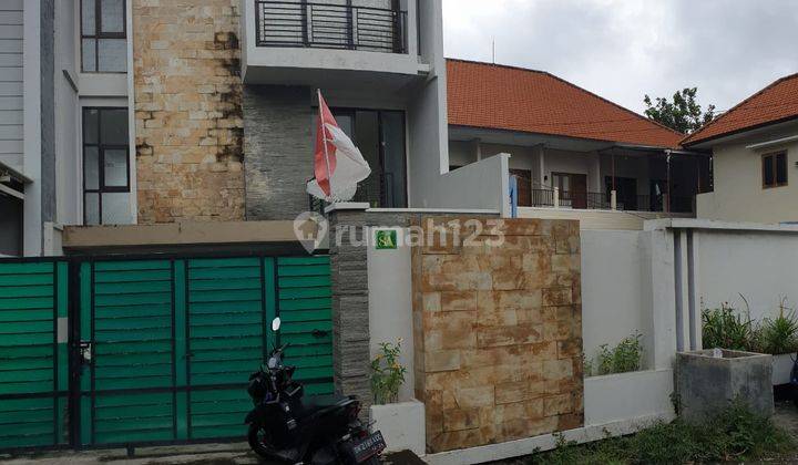 Rumah Modern Moh Yamin Renon 1