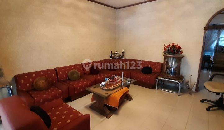 RUMAH NYAMAN GAYA KLASIK DI LOKASI STRATEGIS CEMPAKA PUTIH#DD 2